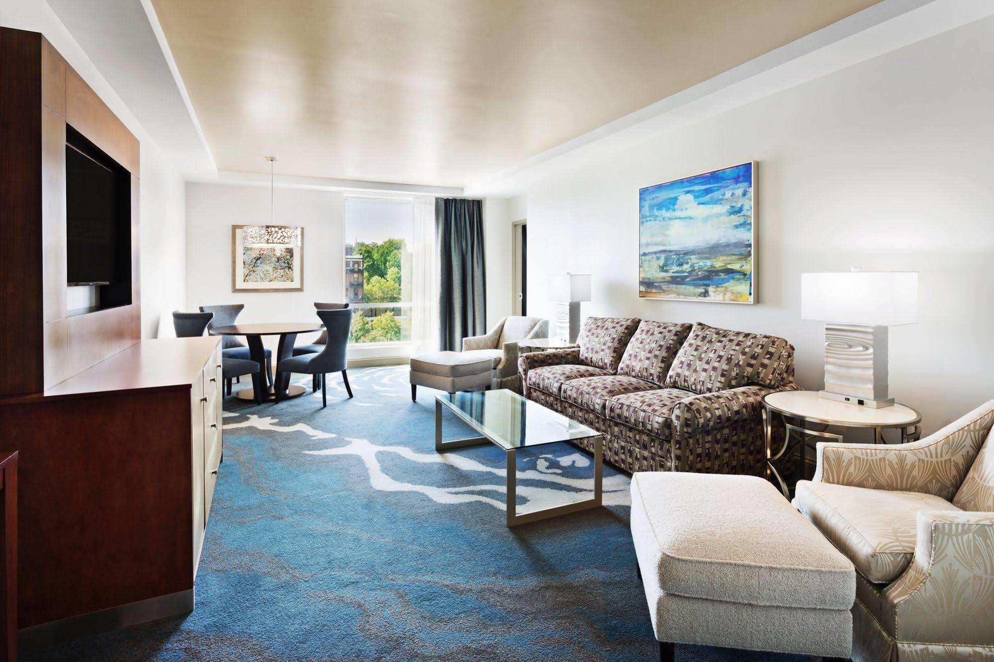 The Tennessean Personal Luxury Hotel Knoxville Esterno foto